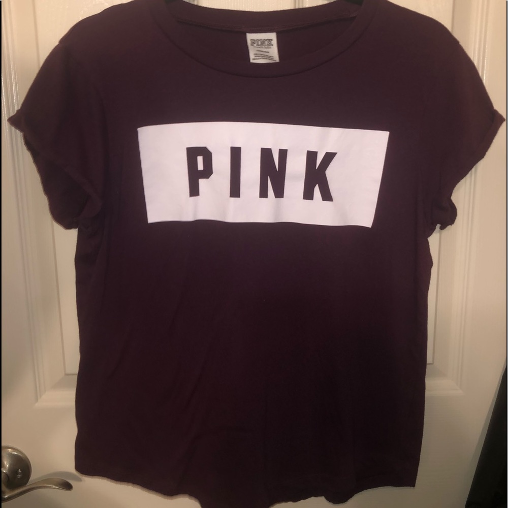 VS PINK burgandy tee with logo size L